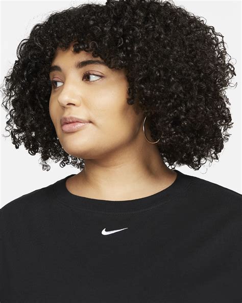 Plus size. Nike NL